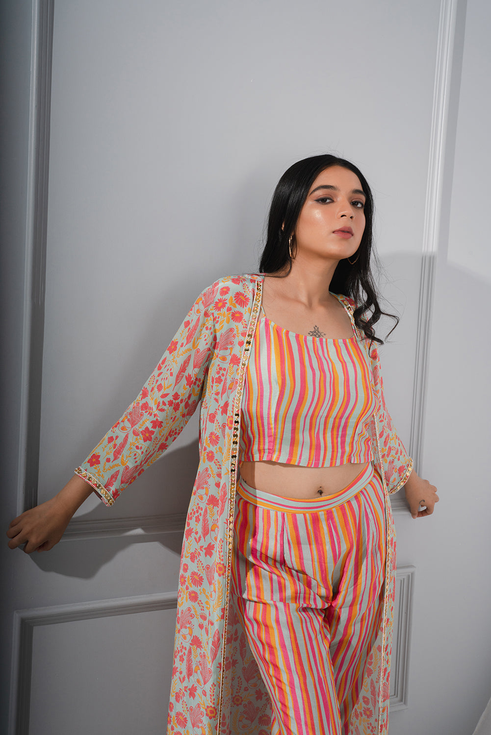 Floral Printed Jacket Set With Cropped top and Pants