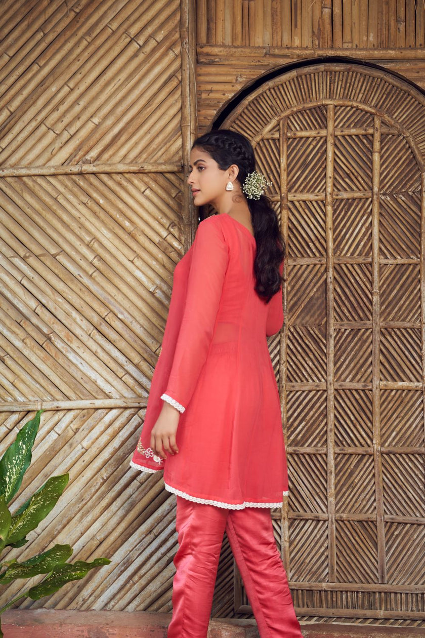 Tomato red Hand embroidered georgette kurta with blouse and pant Set